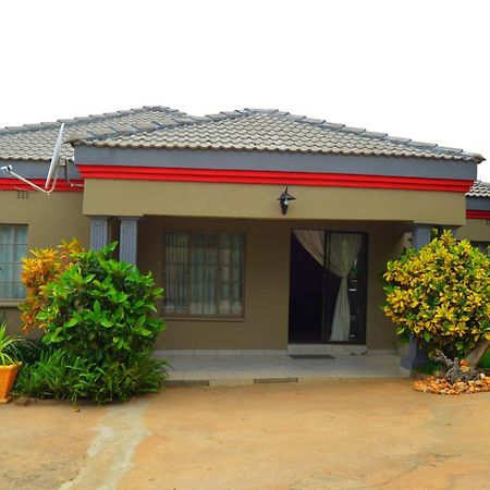 Chobe Kulotu Guest House Kasane Dış mekan fotoğraf